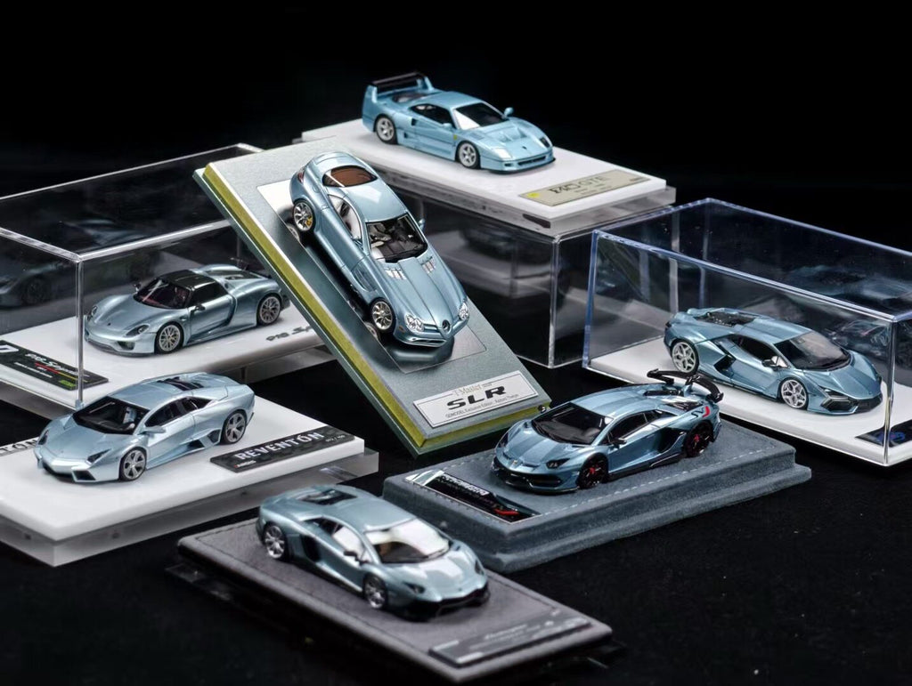 1:64 Ice Blue Resin Car Model