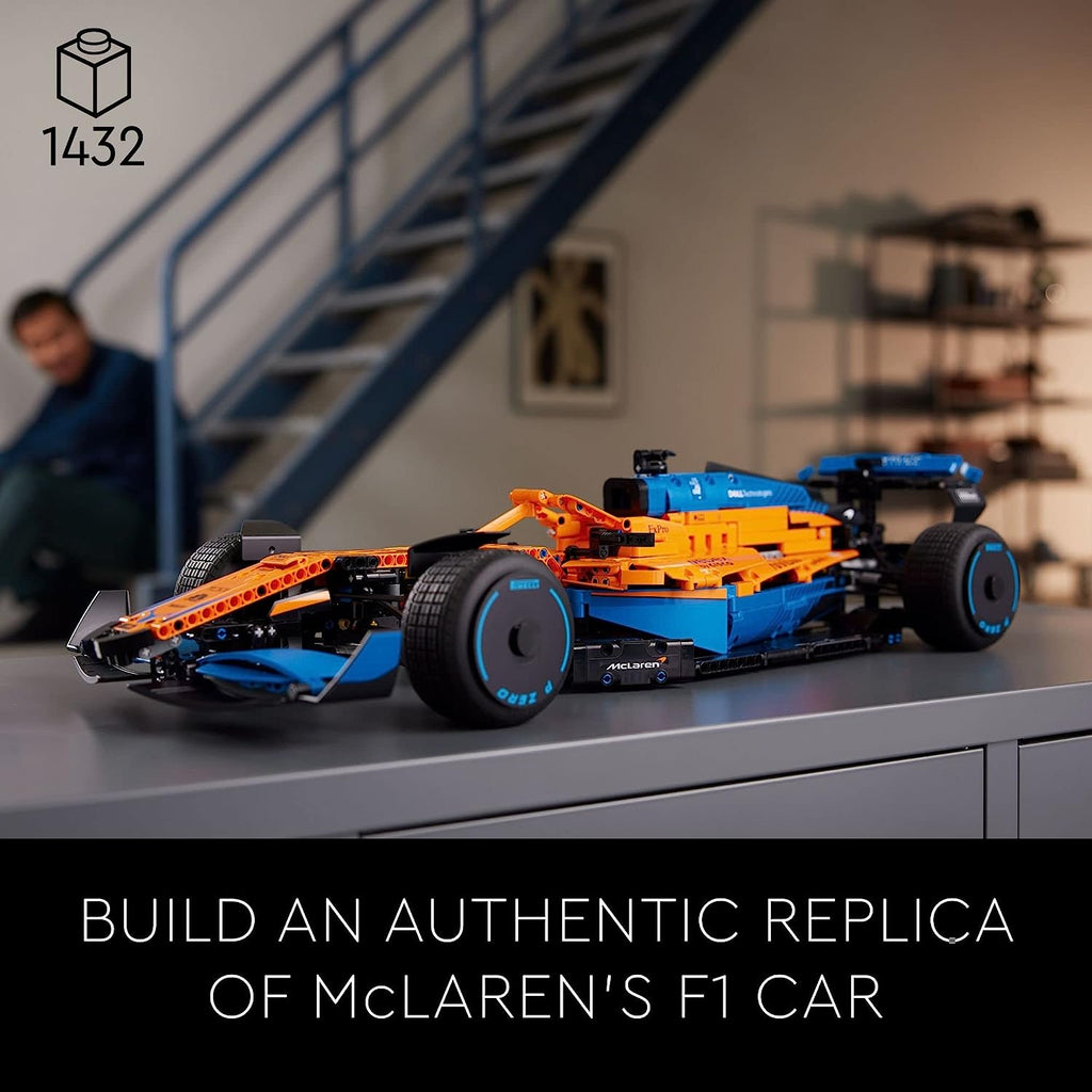 McLaren F1 2022 Racing Model