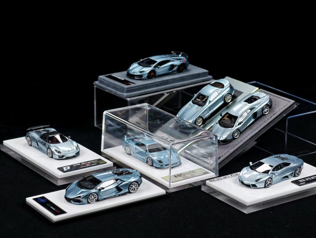 1:64 Ice Blue Resin Car Model