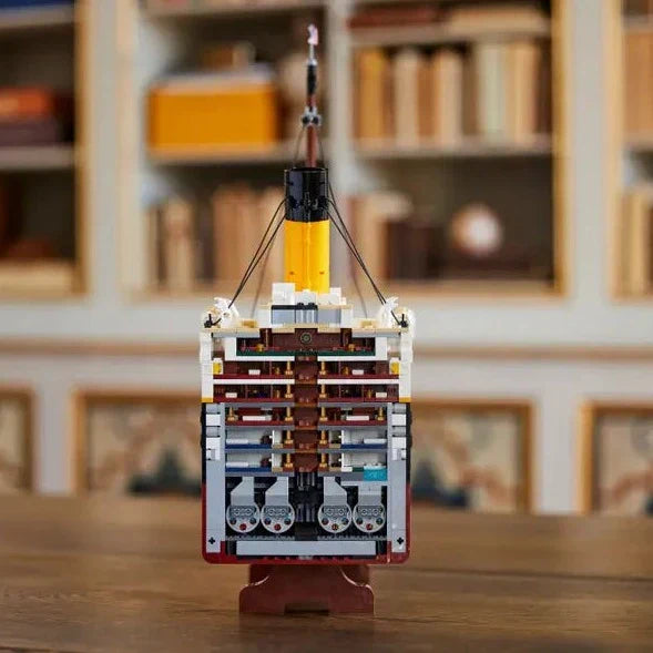 Titanic Building Blocks Set