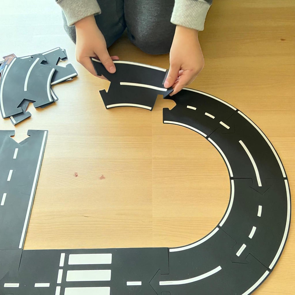 Flexible Rubber Roads Play Set – Open-Ended City & Car Track Play