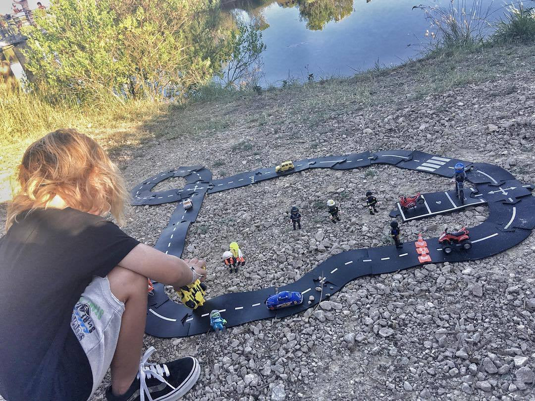 Flexible Rubber Roads Play Set – Open-Ended City & Car Track Play