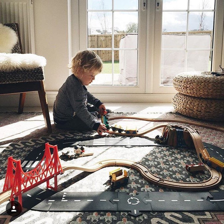 Flexible Rubber Roads Play Set – Open-Ended City & Car Track Play