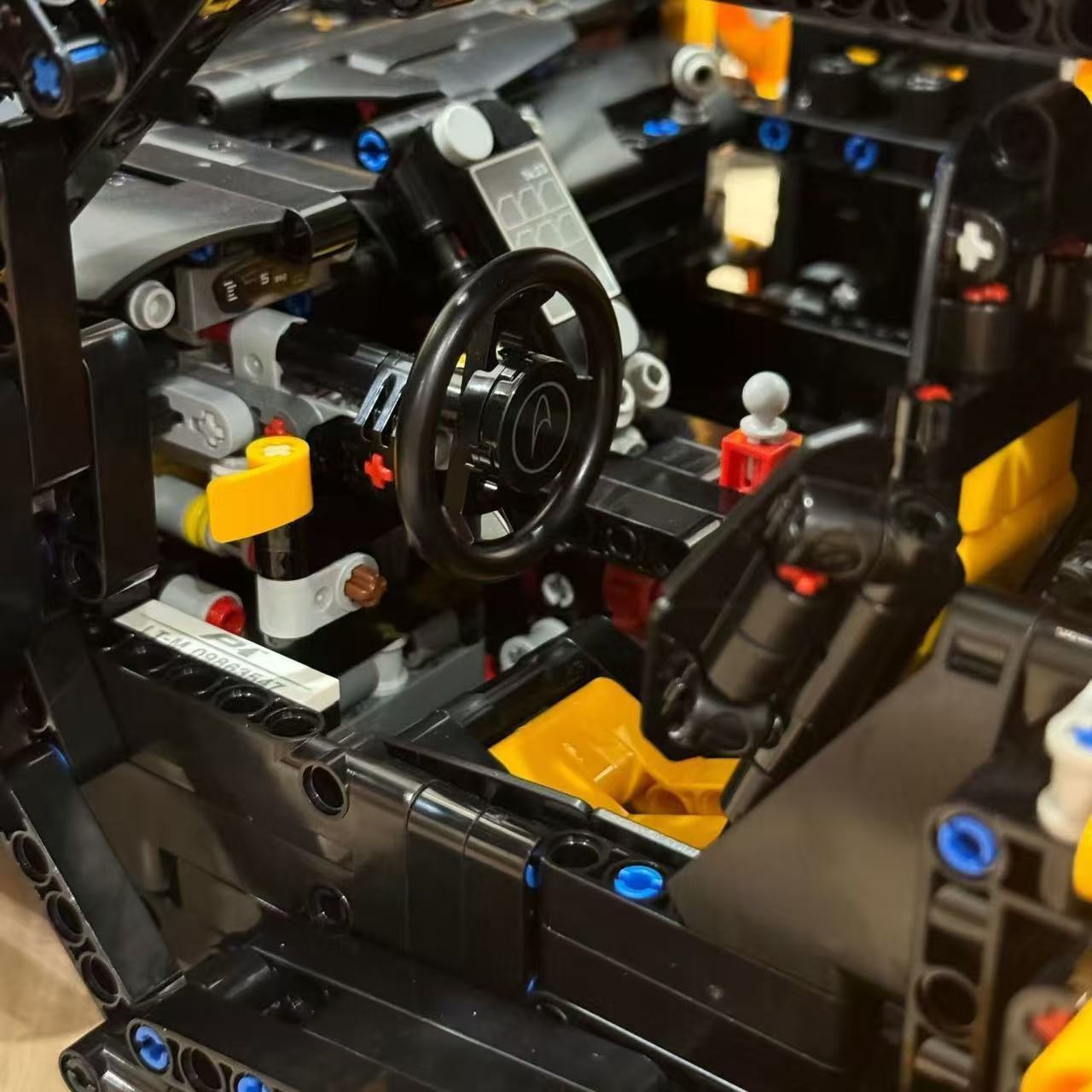 McLaren P1 Supercar Building Set