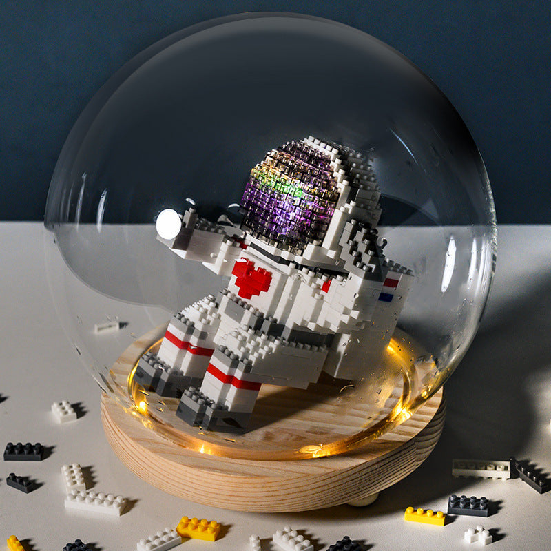 Glowing Astronaut Building Set