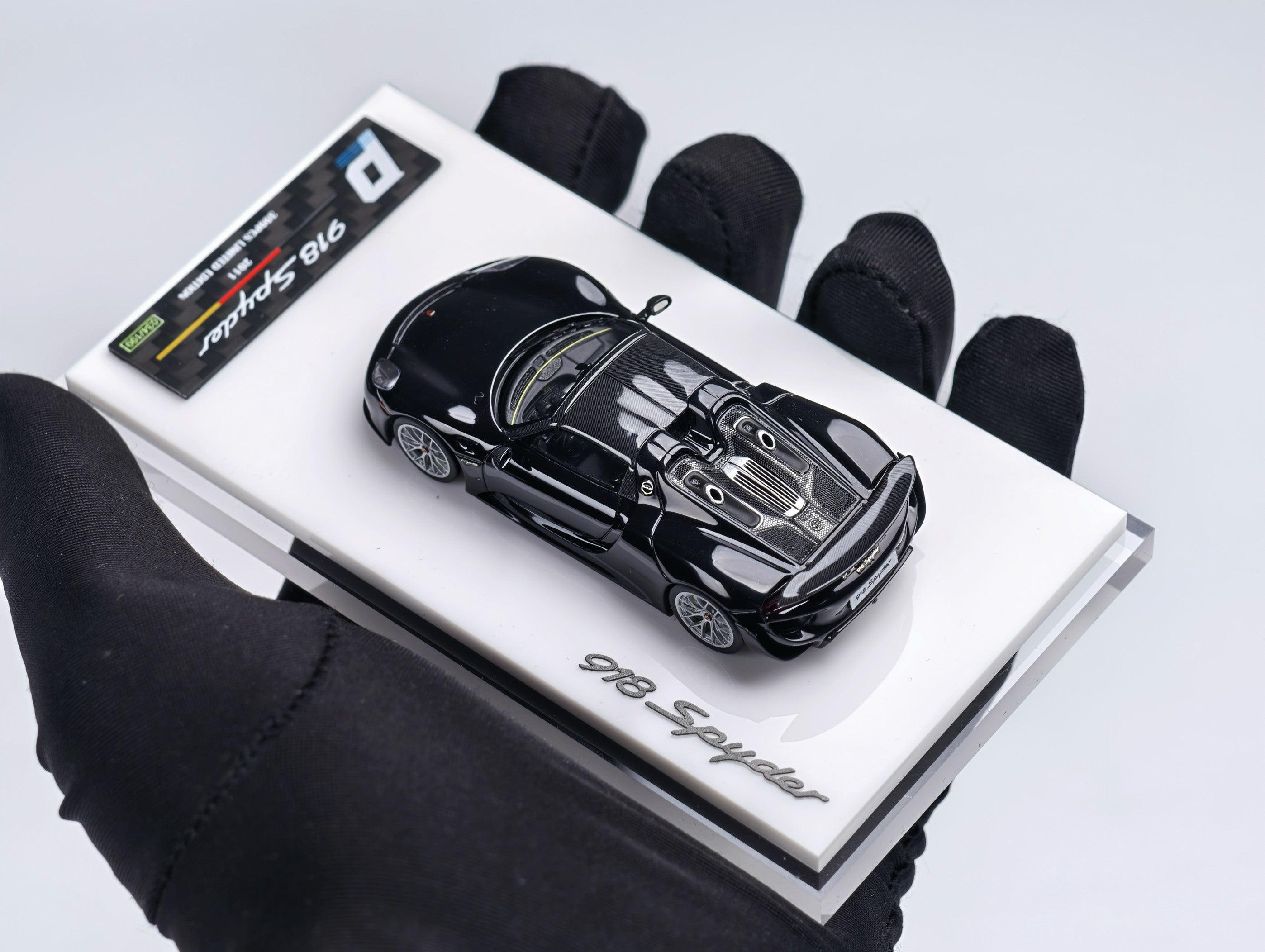 1:64 Porsche 918 Resin Model