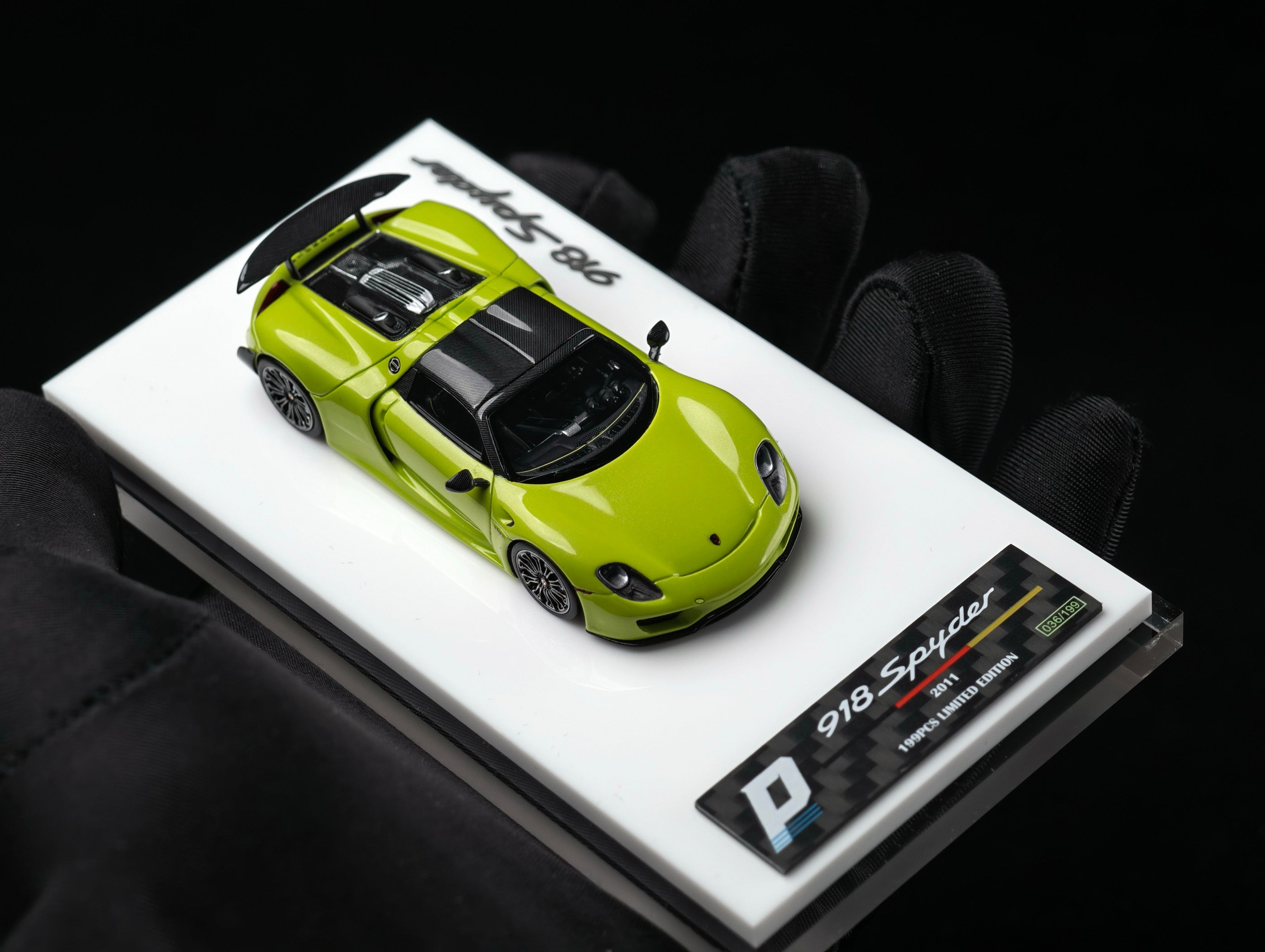 1:64 Porsche 918 Resin Model