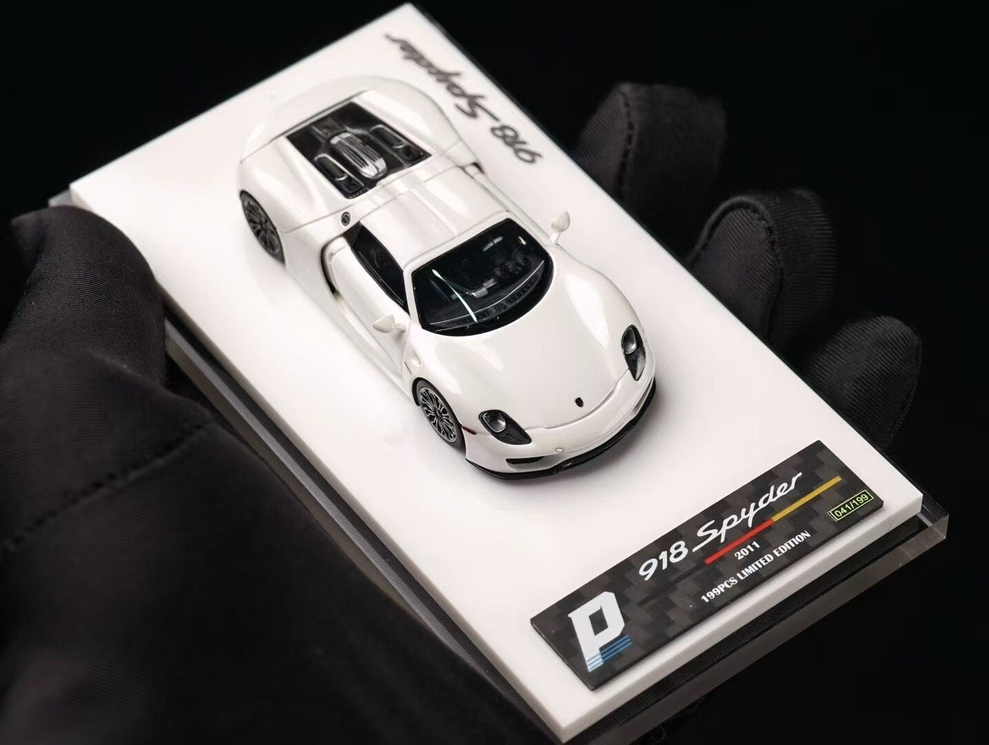 1:64 Porsche 918 Resin Model