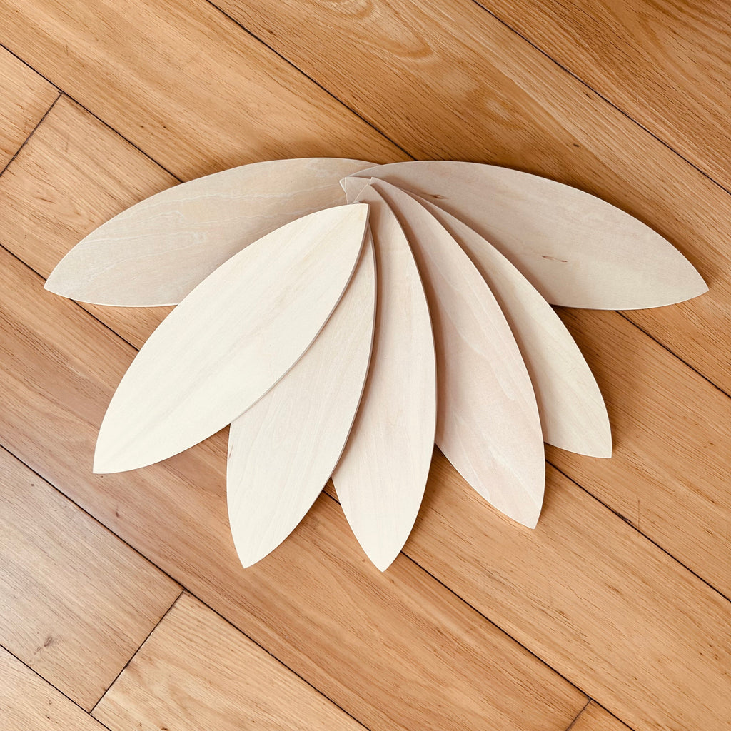 24 Pcs Natural Wooden Petal Mandala Platforms with Storage Tray
